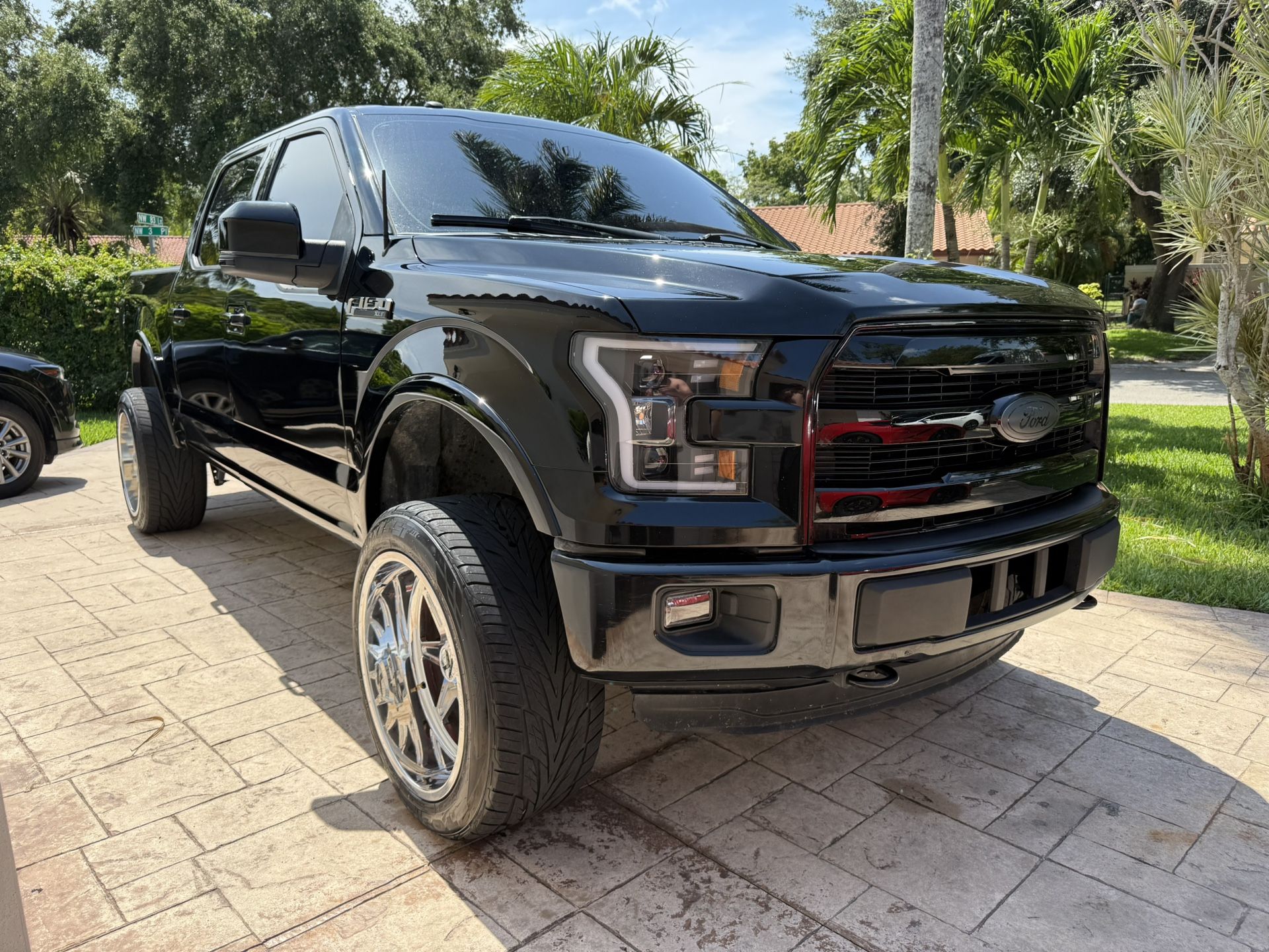 F-150 5.0 lifted 4x4