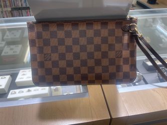 Louis vuttion never full pouch
