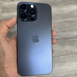 iPhone 15 Pro Max 256GB Unlocked 