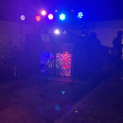 Dj ahinola disponible para cualquier tipo de evento 🥳💥🔥🎉🎤🎼✍🏻 se cobra costo extra si esta muy retirado