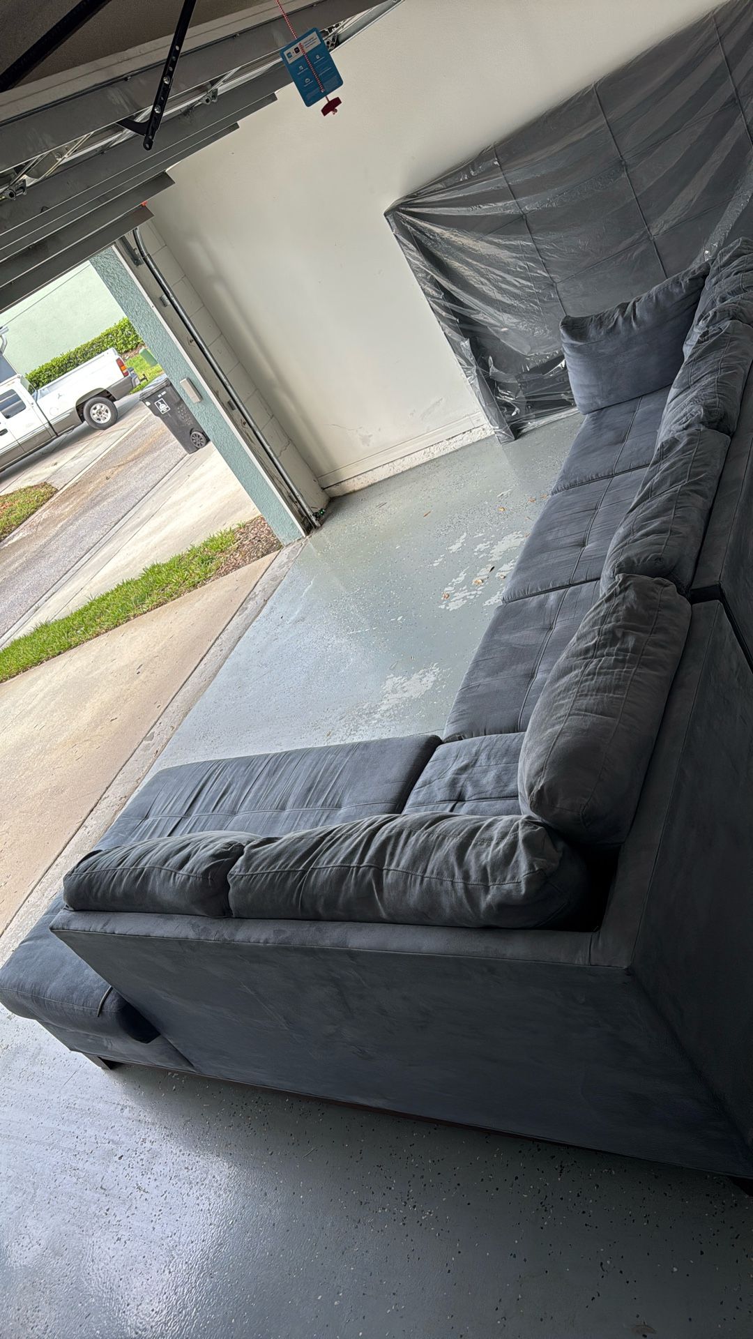Sofa Set brand new