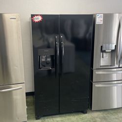 Black Frigidaire Side-By-Side Refrigerator LMO