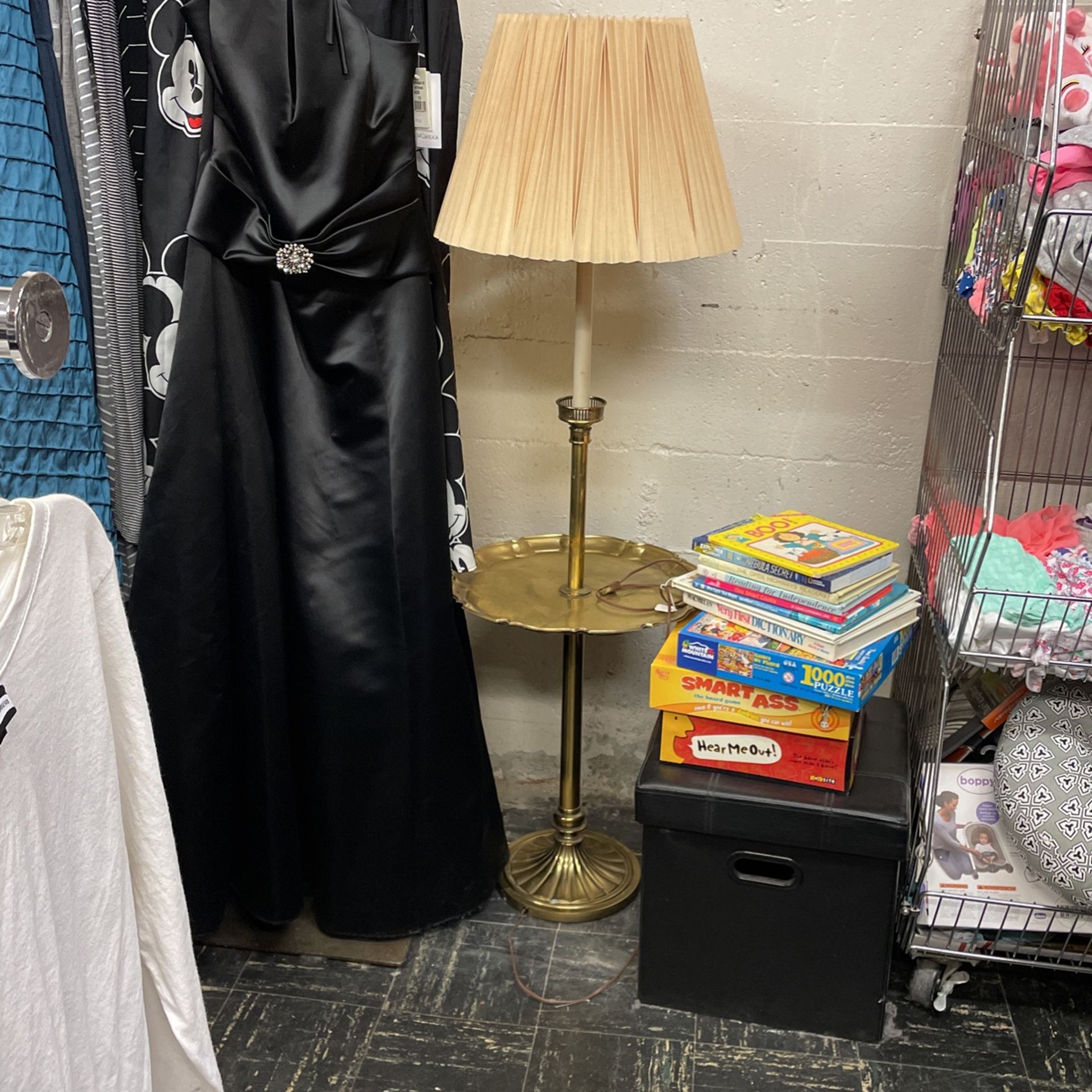 Vintage Stiffel Floor Lamp With Brass Table And Shell Base