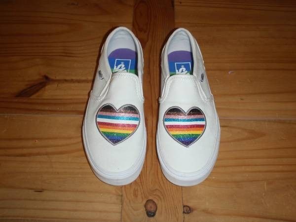 Brand New - Vans Pride Asher Slip-On Shoes Womens Size 6