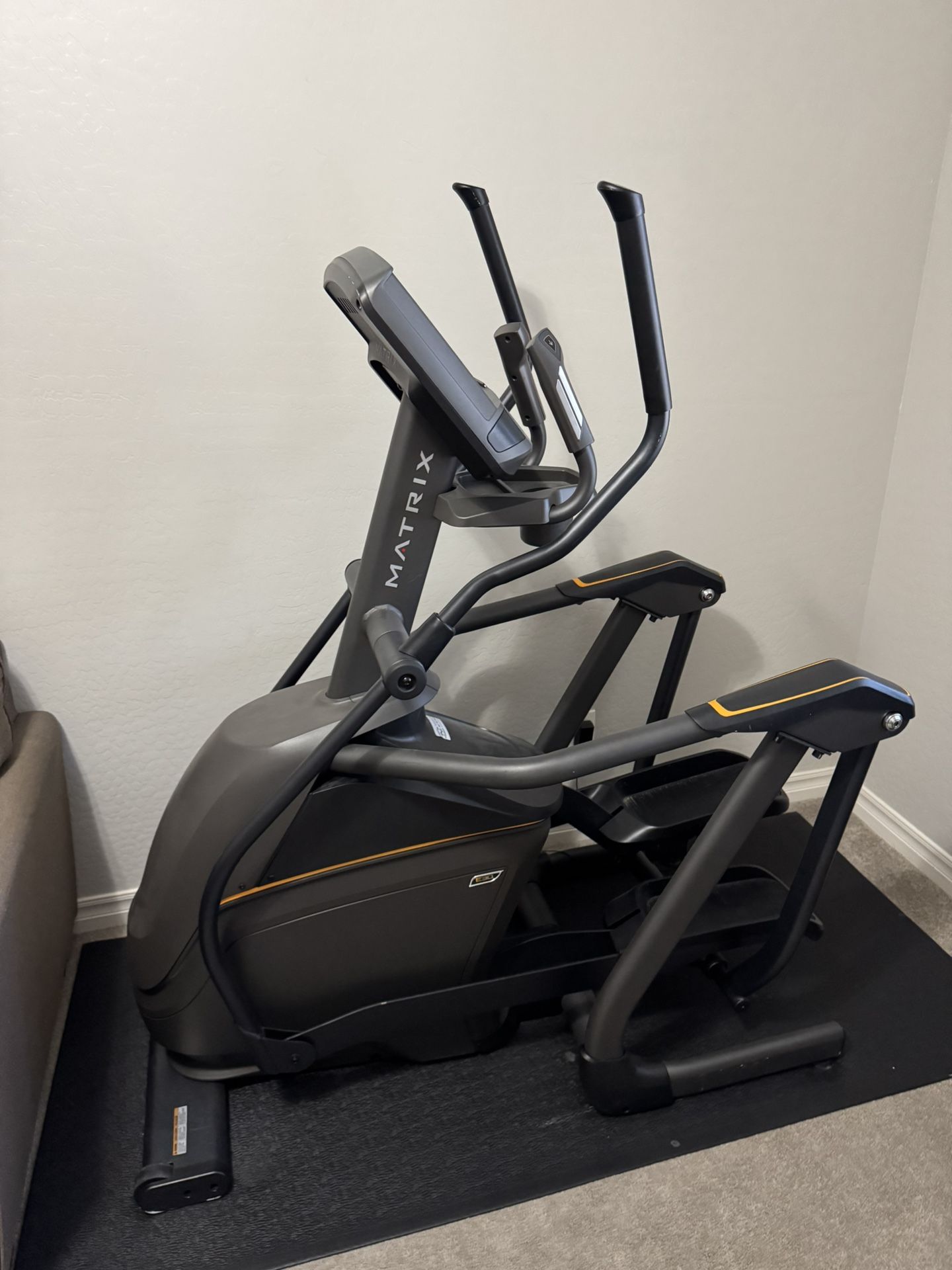 Matrix E30 Elliptical Fitness Equipment
