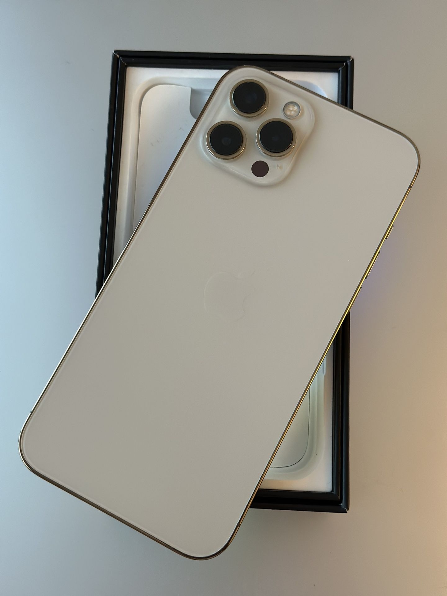 Iphone 12 Pro Max 256GB ANY CARRIER GOLD