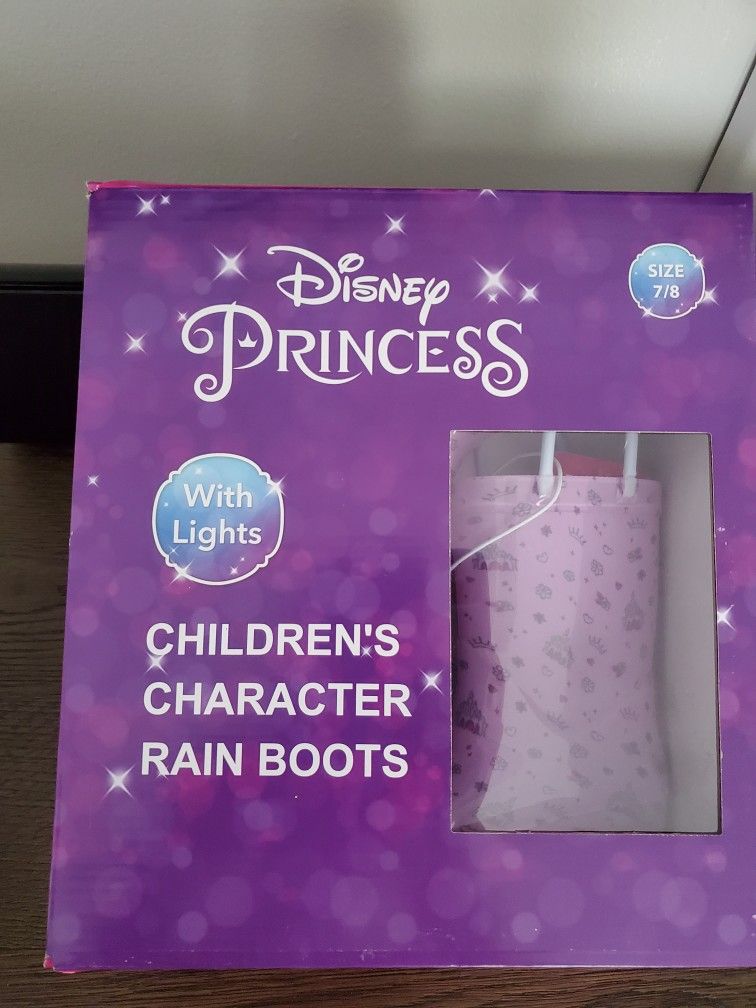 Disney Princess Light Up Rain Boots, New 7/8