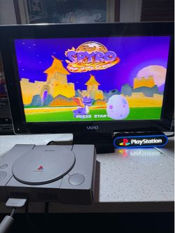 PlayStation 1 with 3 Games PS1