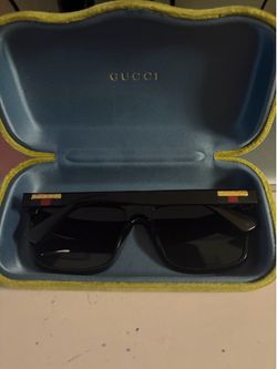 Gucci sunglasses with matching face