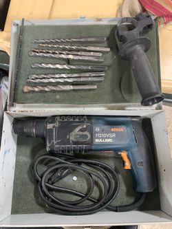 Bosch Bulldog 11210VSR Hammer Drill w/ 8 carbide tipped drill bits