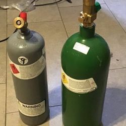 Oxygen and acetylene full tanks