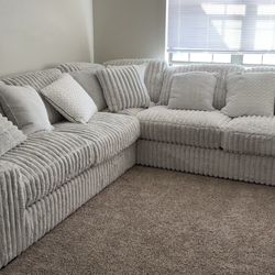 FLUFFY 3 Piece Sectional With Oversized Ottoman 
