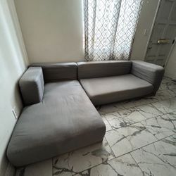 Sectional Couch FREE DELIVER