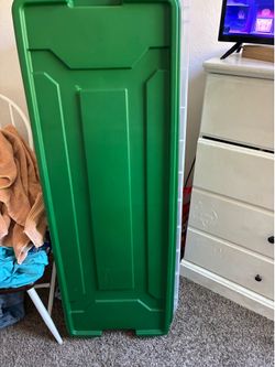 Sterilite storage box Xmas tree