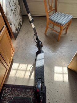 Electric scooter