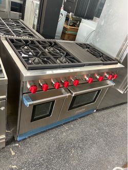 Wolf stainless steel 48” Gas Range with Grill