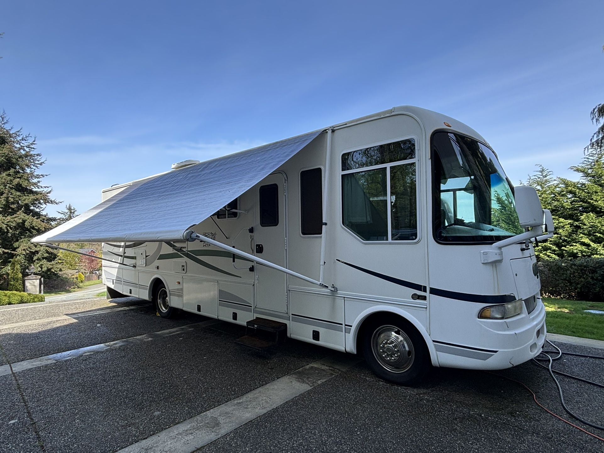 Luxury Condor RV Motorhome