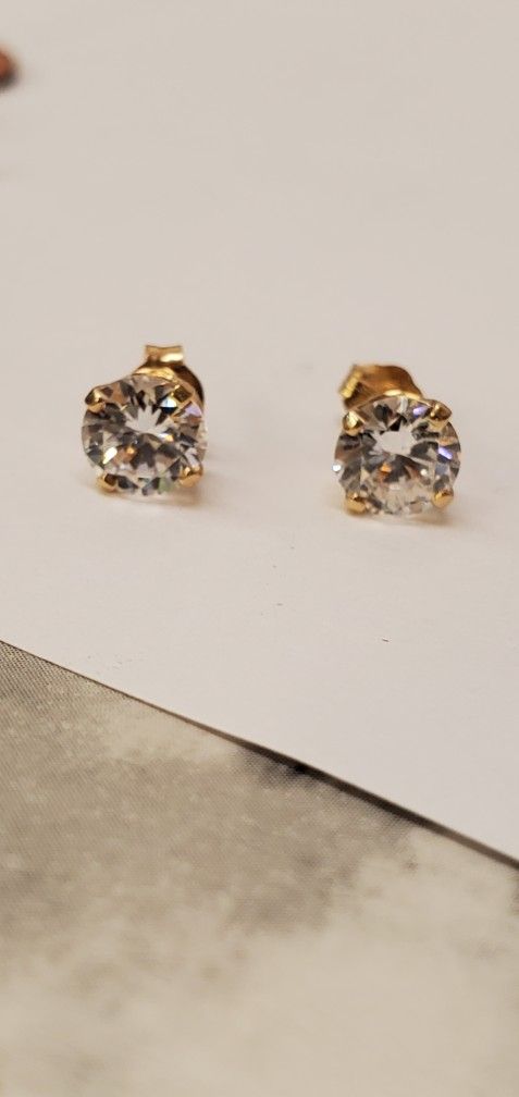 Real Gold 14karat , 2Carat Tw ,CZ Studs Earrings