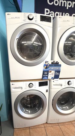 LG Washer and Gas Dryer Set