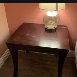 2 small Side Tables 