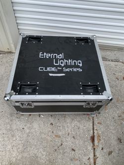 Power road cases for lighting gear
