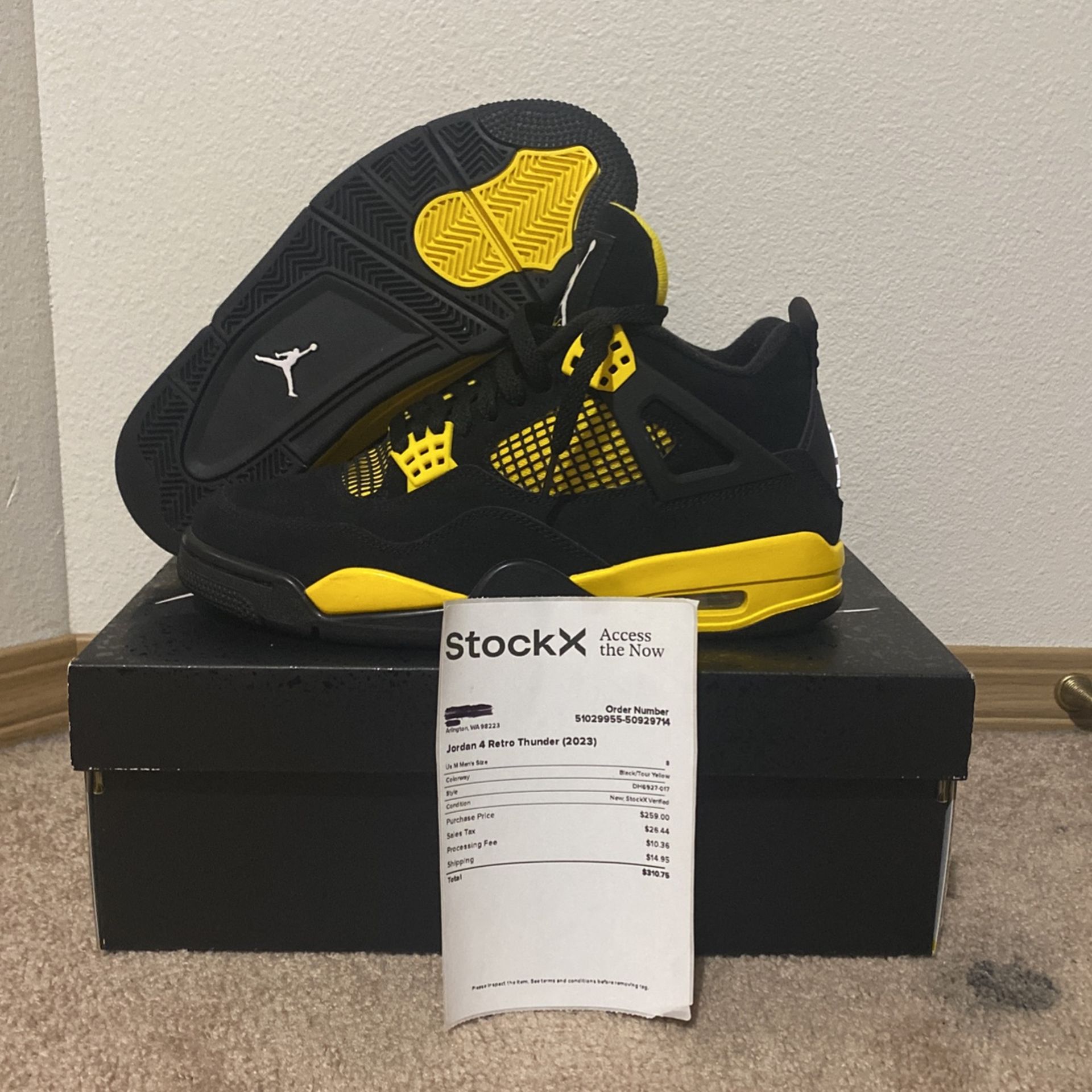 Jordan 4 Thunders (Size 8)