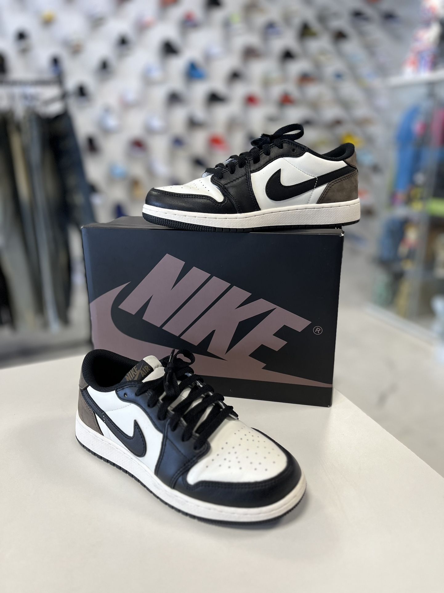 Nike Air Jordan 1 Low SE "Mocha" trainers size 6.5 youth