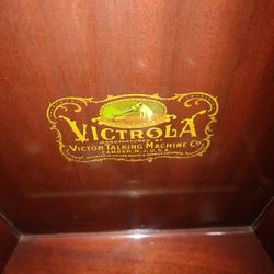 Victrola Antique Phonograph Record Player 