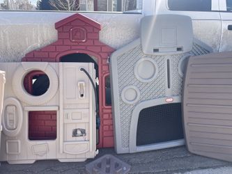 Little tikes town hotsell playhouse replacement parts