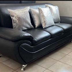 Sofa Black Color