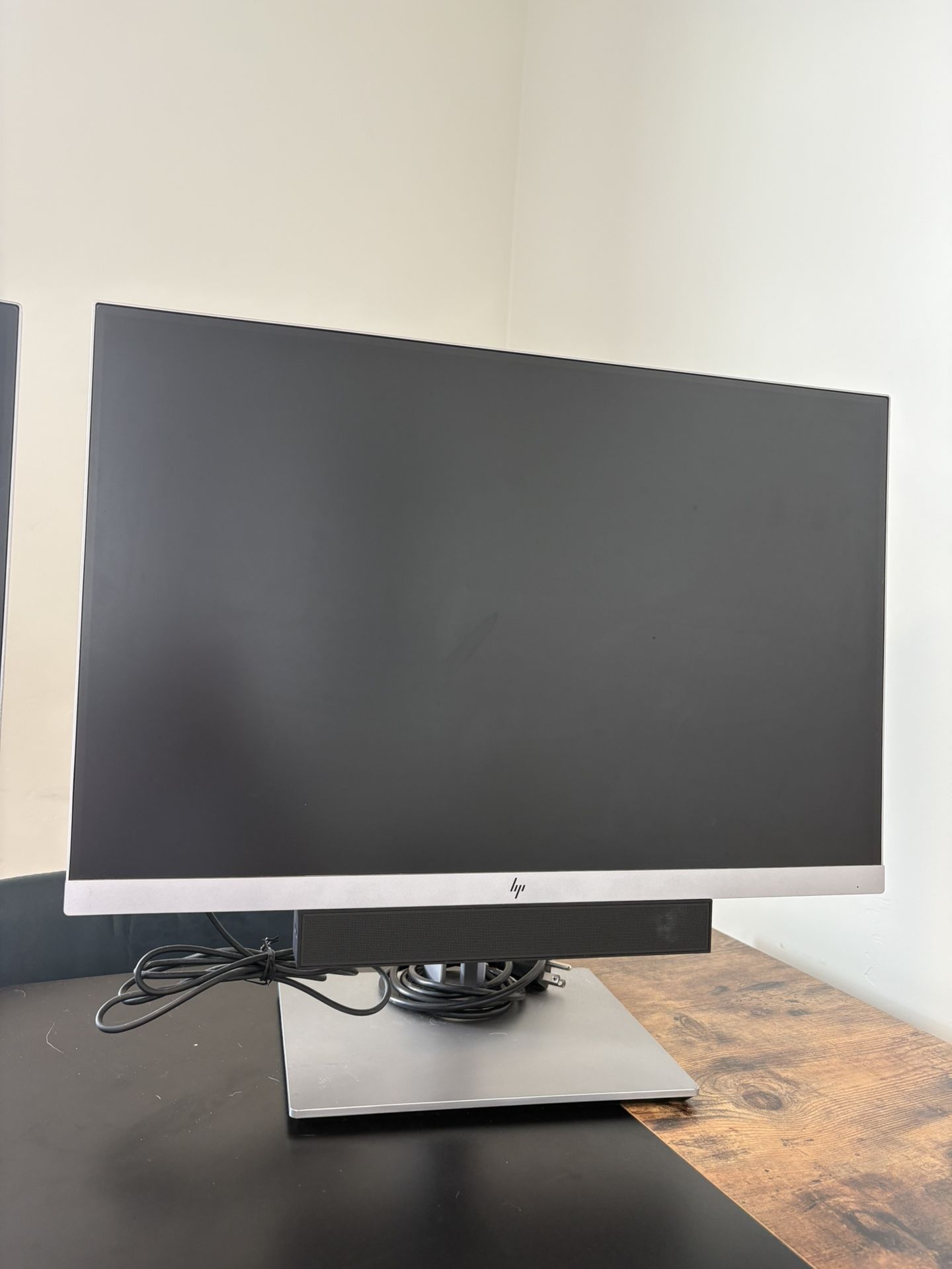 HP EliteDisplay E243