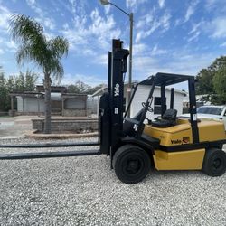 YALE DIESEL FORKLIFT 10000 LBS LOAD CAPACITY SELL OR TRADE 