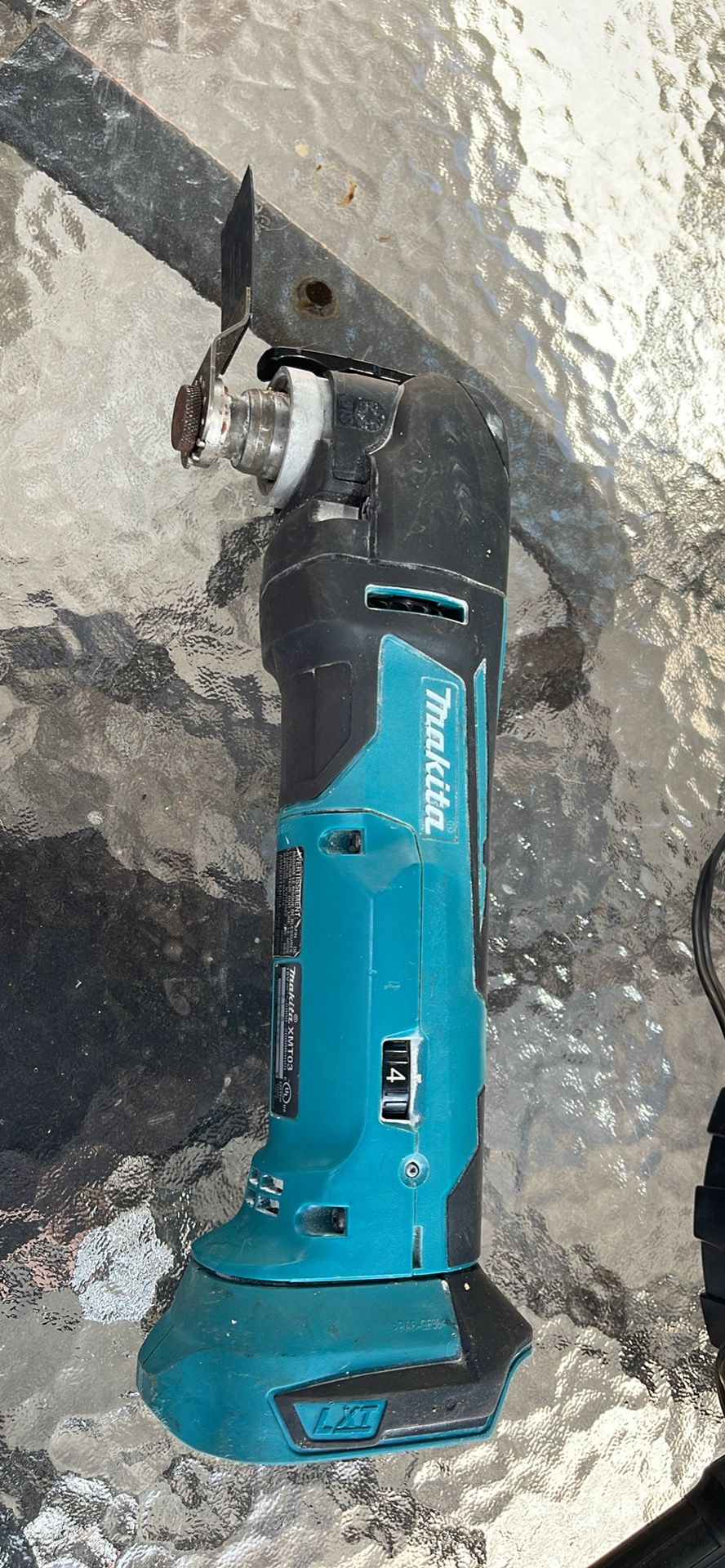 MAKITA xmt03 18v cordless oscillating TOOL ONLY