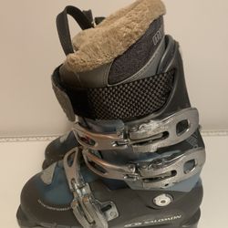 Salomon Ski Boots . Size 23.5