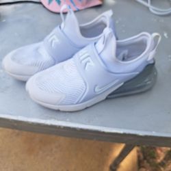 Size 6.5 nikes