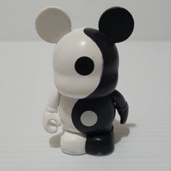 Disney Vinylmation 3" Theme Park Favorites Series Yin Yang Vinyl Figure - RARE!
