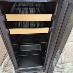 U line Beverage Refrigerator 
