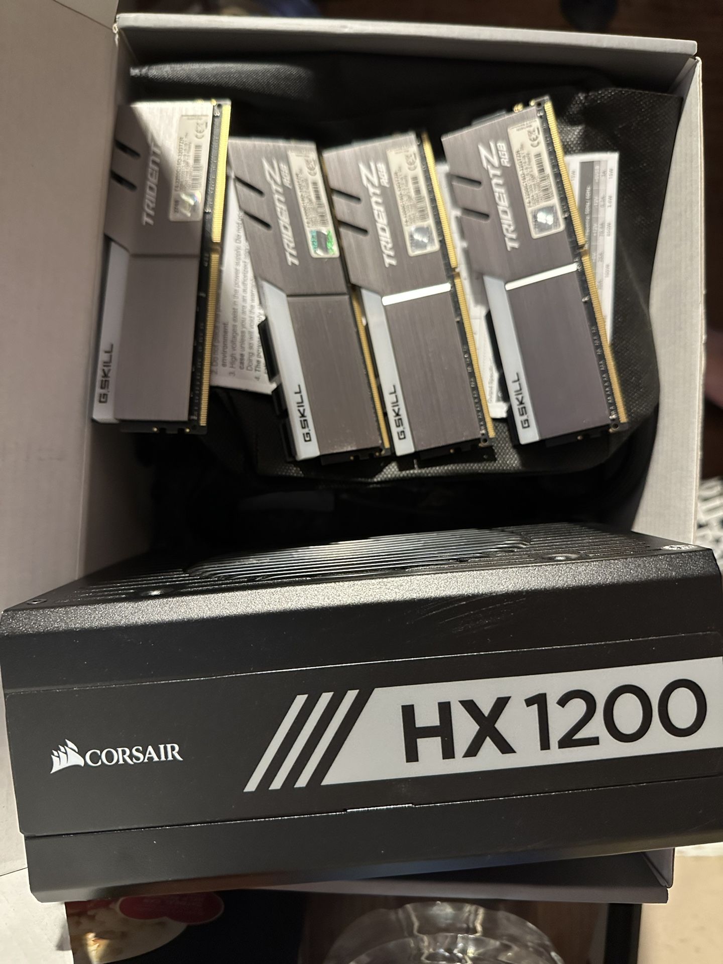 corsair HX1200 powersupply. G skill DDR4 3200 16Gx4