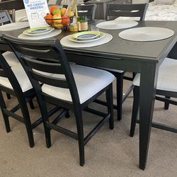 Table black
