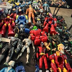 Action Figures 