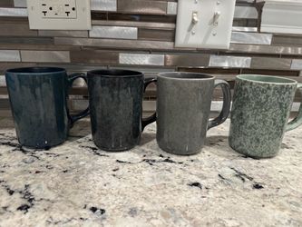 Set of 4 Ceramic Coffee Mugs