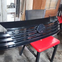 2025 NISSAN KICKS GRILLE 