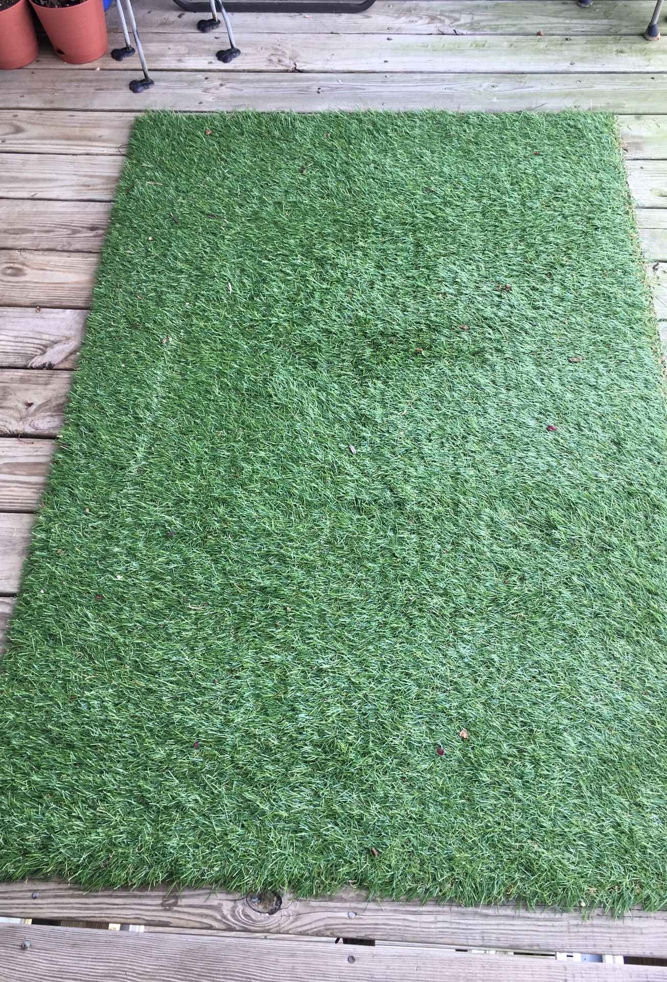 Artificial grass rug