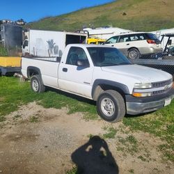 2002 Chevy 2500 Gas
