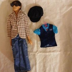 2004 Ken And Clothes