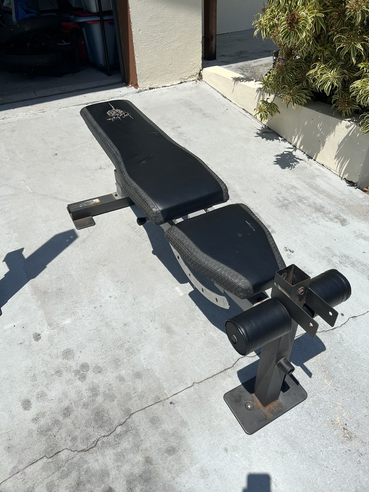 Gold’s Gym Heavy Adjustable Weight Bench