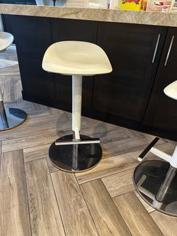 Modern Adjustable Bar Stools – Set of 4