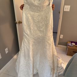 Wedding dress