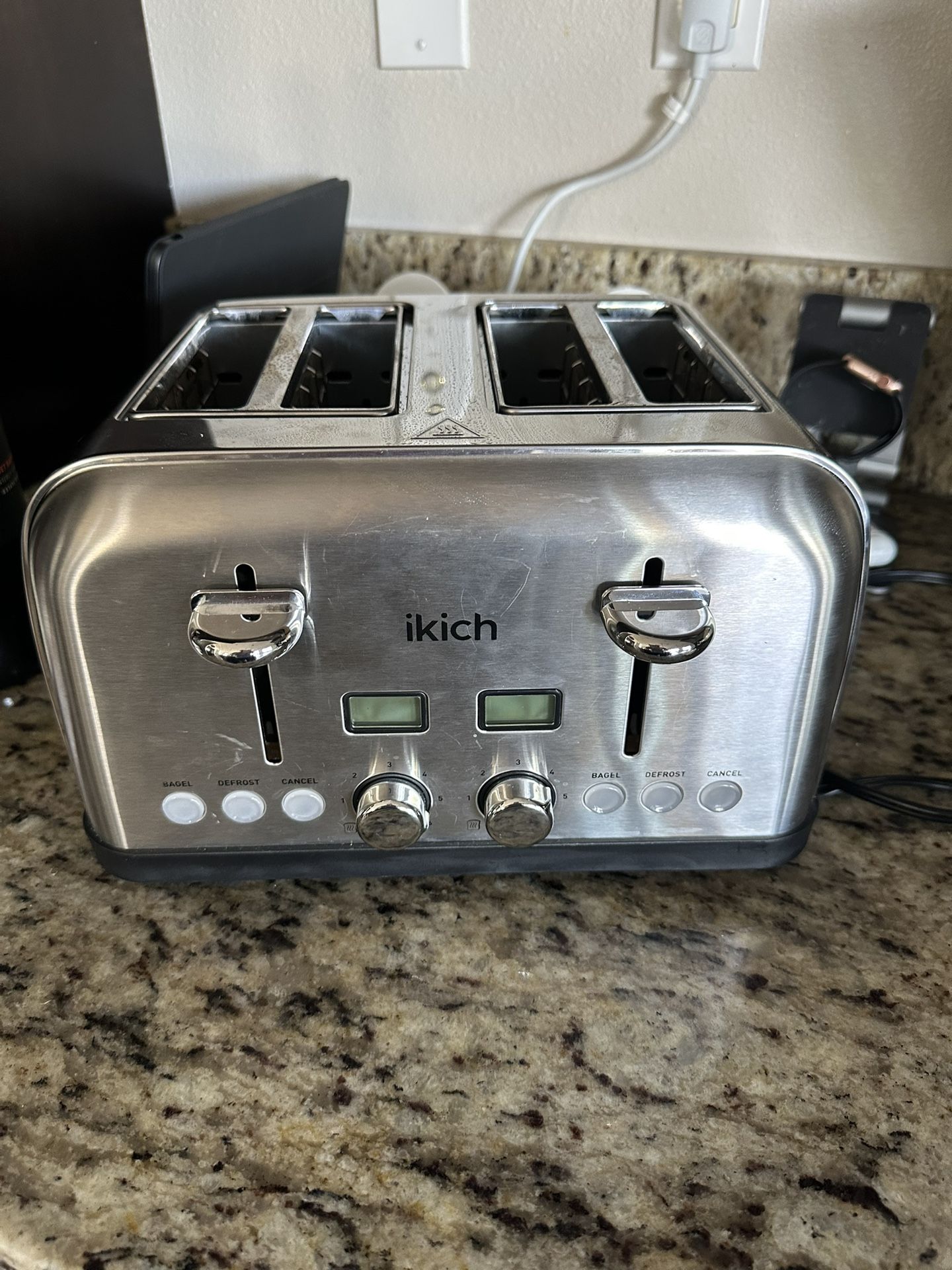 Four Sliced Toaster, Excellent Condition