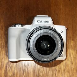 Canon EOS M50-White